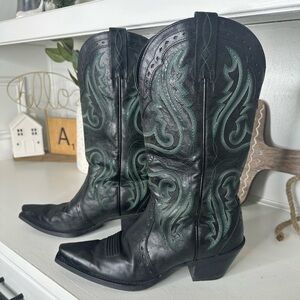 Ariat Black and Green Embroidered Western Cowboy Boots Women’s - Size 8.5B